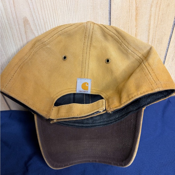 Carhartt Two-Tone Tan and Black Workwear Cap - Picture 2 of 4